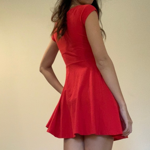 Red skater dress - Picture 3 of 5